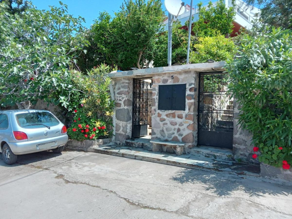 Fantastic House With A Wonderful View Of The Sea Villa Kapotidhes Bagian luar foto