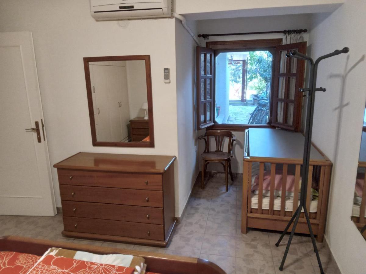 Fantastic House With A Wonderful View Of The Sea Villa Kapotidhes Bagian luar foto