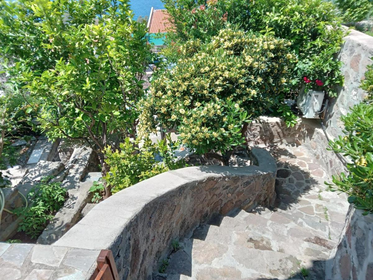 Fantastic House With A Wonderful View Of The Sea Villa Kapotidhes Bagian luar foto